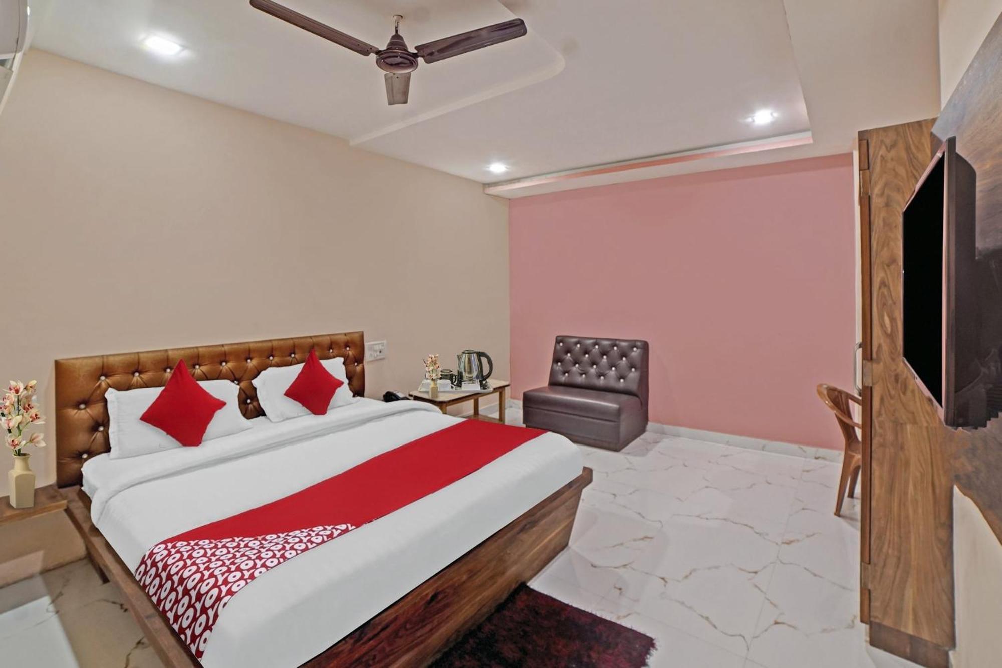OYO 80612 Hotel Sandeep Rāipur Exterior foto